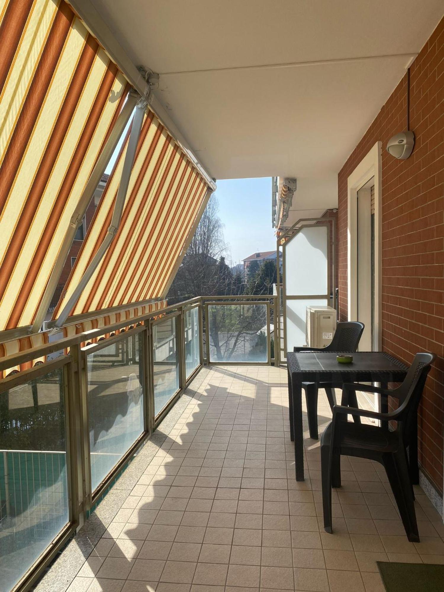 Relax Preserasca-Modern Apartment-Borgo Mercato-Moncalieri Exterior photo